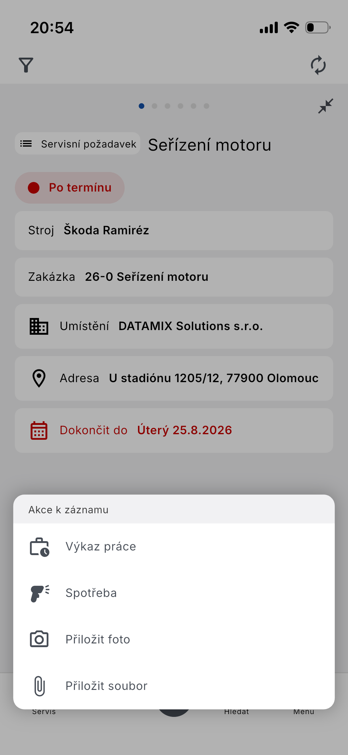 Menu nad servisním požadavkem v mobilní aplikaci ADAPTY včetně pořízení fotografie